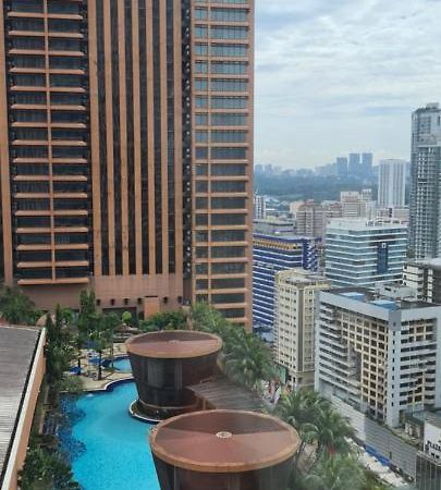 Raymond Suites At Berjaya Times Square Куала-Лумпур Экстерьер фото