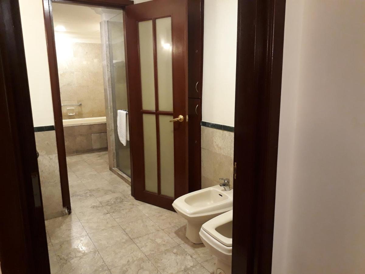 Raymond Suites At Berjaya Times Square Куала-Лумпур Экстерьер фото
