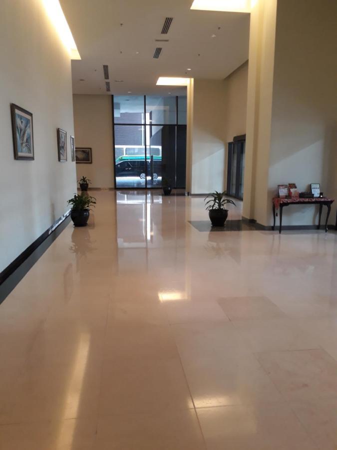 Raymond Suites At Berjaya Times Square Куала-Лумпур Экстерьер фото