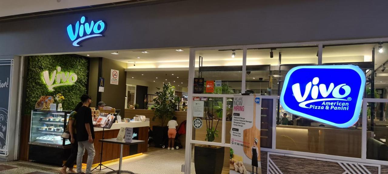 Raymond Suites At Berjaya Times Square Куала-Лумпур Экстерьер фото