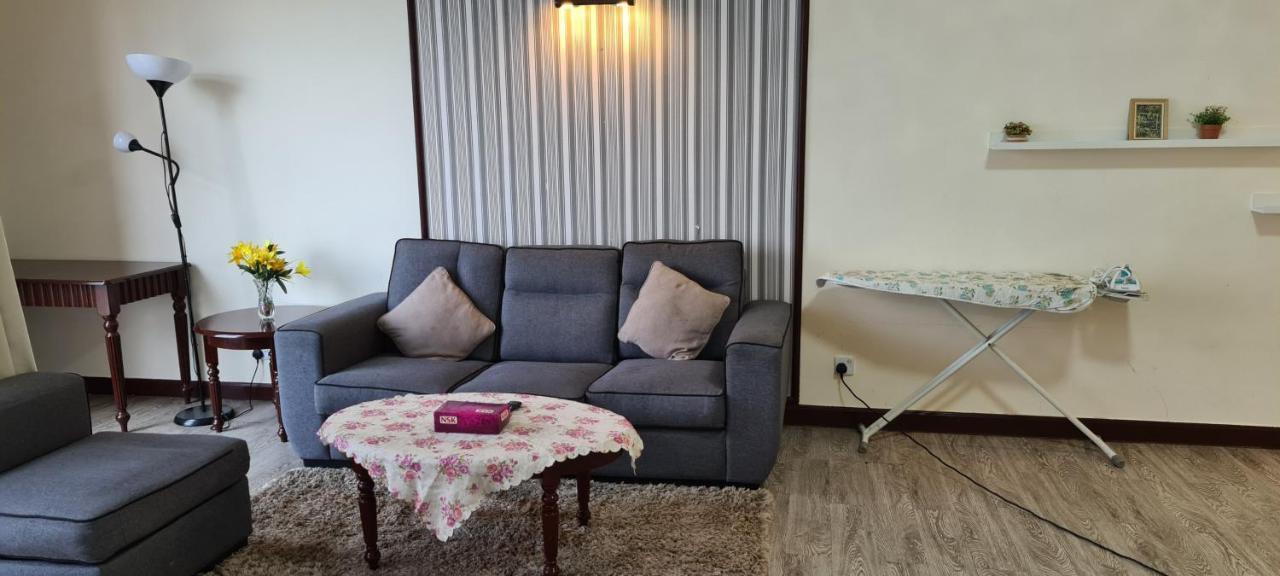 Raymond Suites At Berjaya Times Square Куала-Лумпур Экстерьер фото