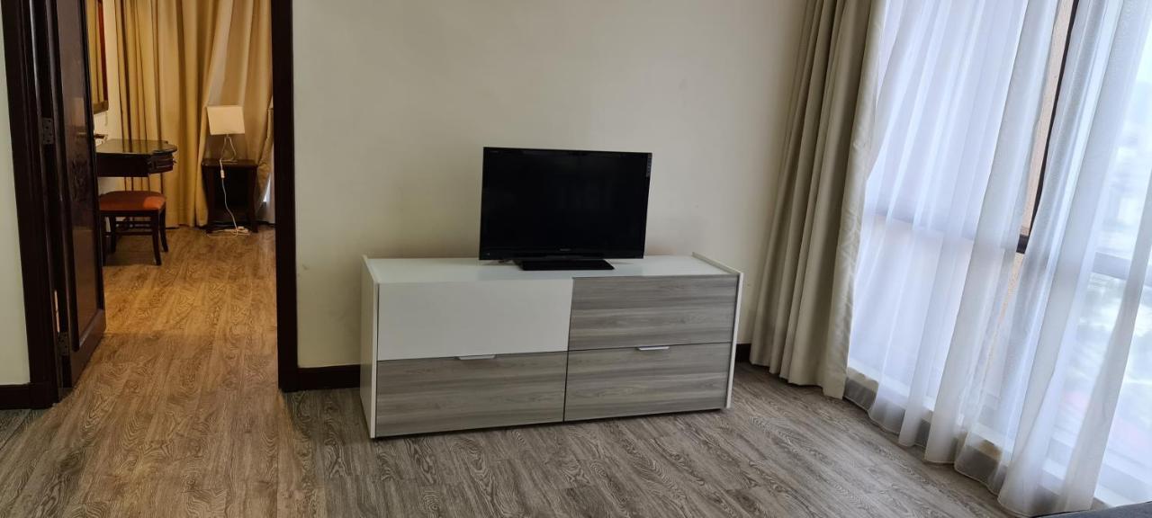 Raymond Suites At Berjaya Times Square Куала-Лумпур Экстерьер фото