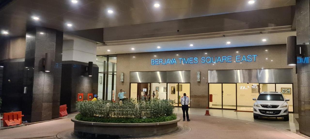 Raymond Suites At Berjaya Times Square Куала-Лумпур Экстерьер фото