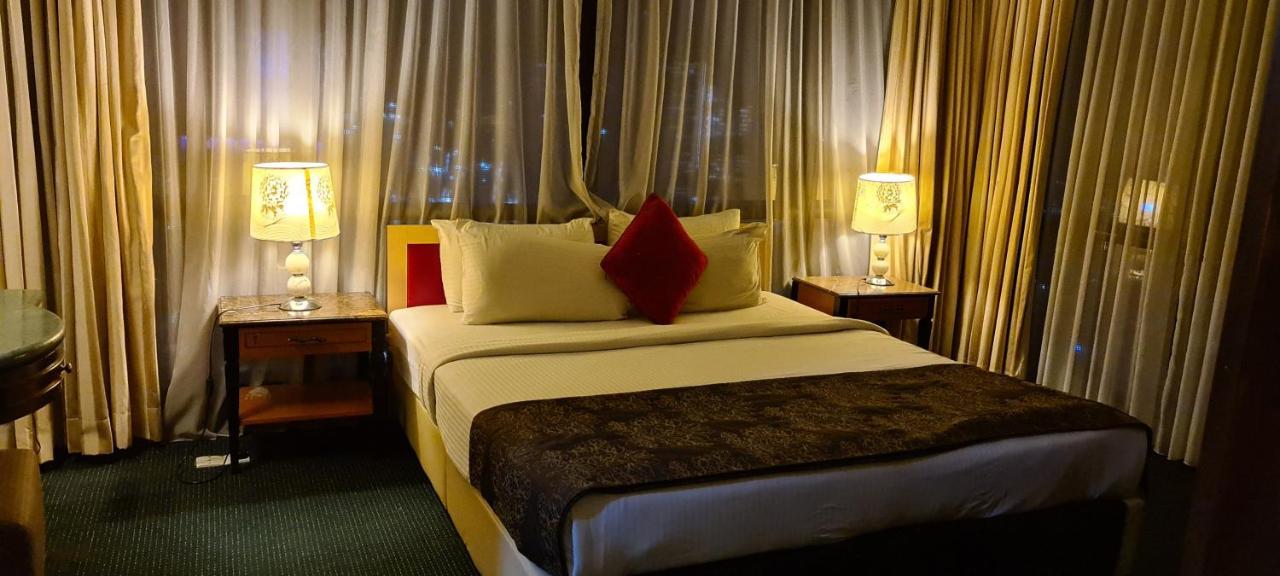 Raymond Suites At Berjaya Times Square Куала-Лумпур Экстерьер фото