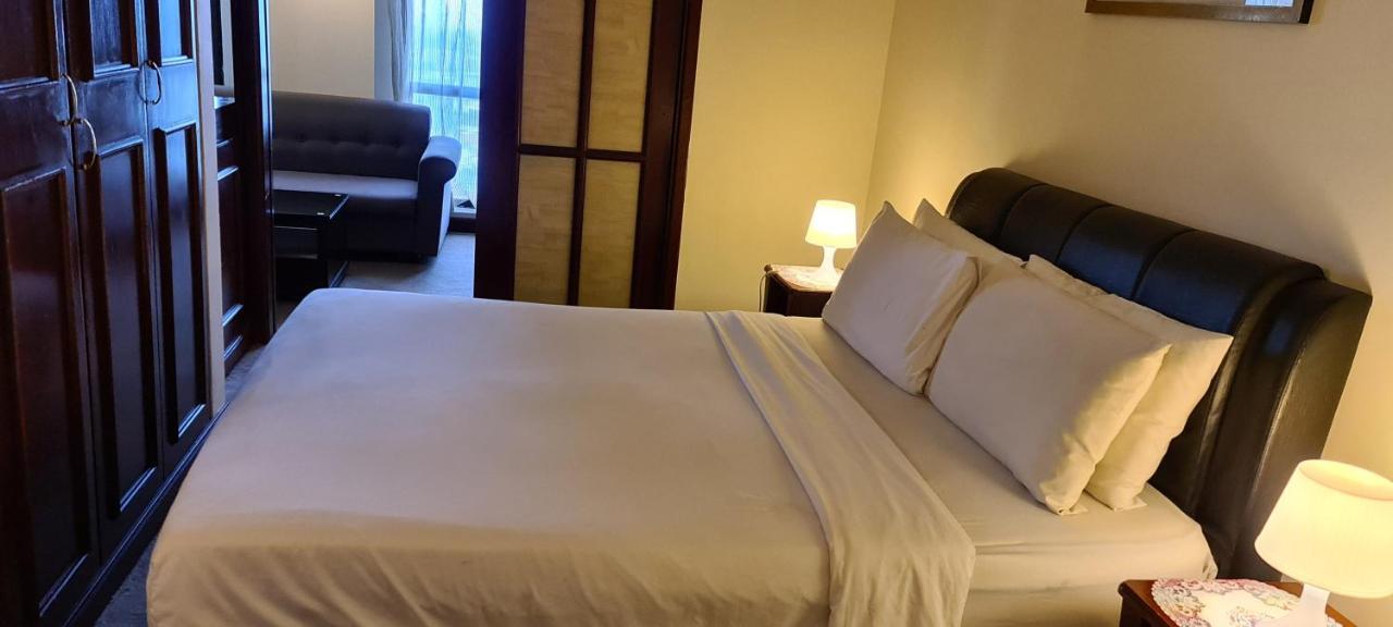 Raymond Suites At Berjaya Times Square Куала-Лумпур Экстерьер фото